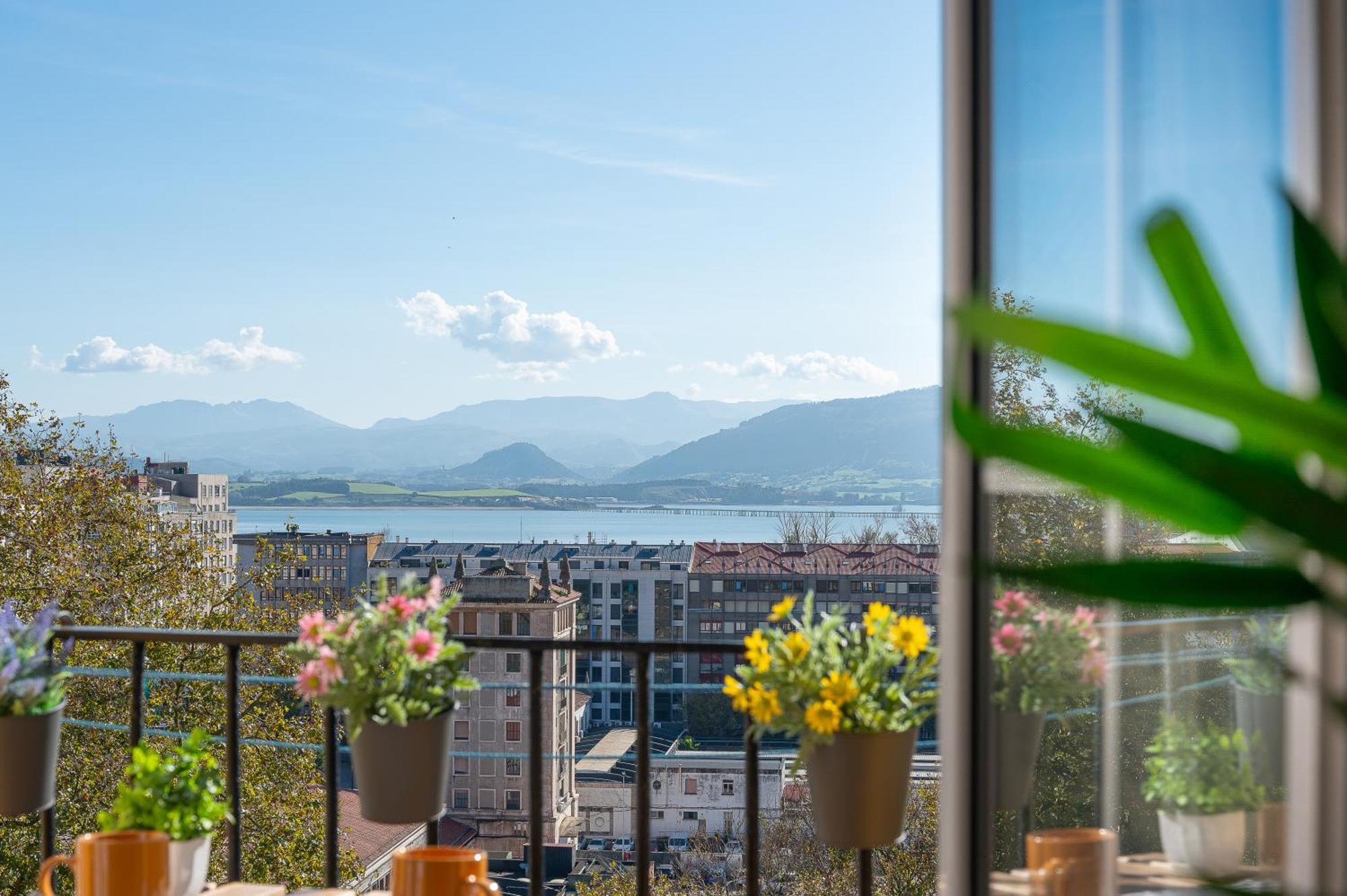 Apartamento En El Corazon De La Ciudad Junto A Las Estaciones سانتاندر المظهر الخارجي الصورة